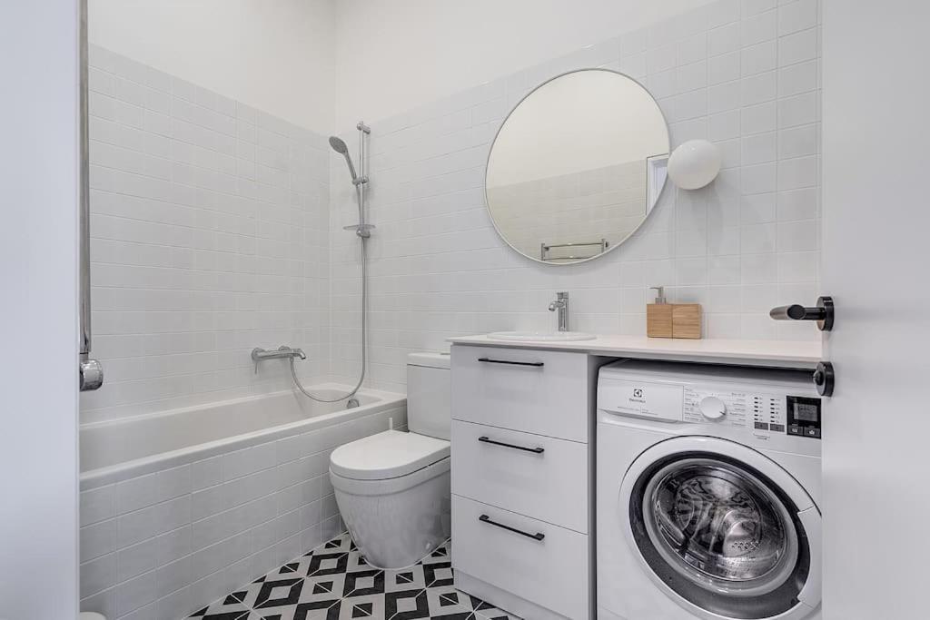 Spacious 2-Bedroom Flat In Old Town By Urban Rent Wilna Exterior foto