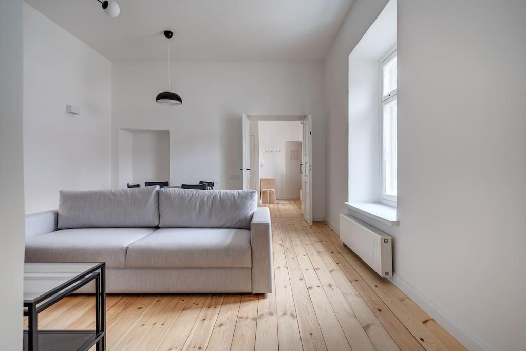 Spacious 2-Bedroom Flat In Old Town By Urban Rent Wilna Exterior foto
