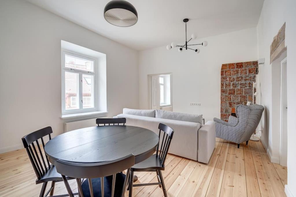 Spacious 2-Bedroom Flat In Old Town By Urban Rent Wilna Exterior foto