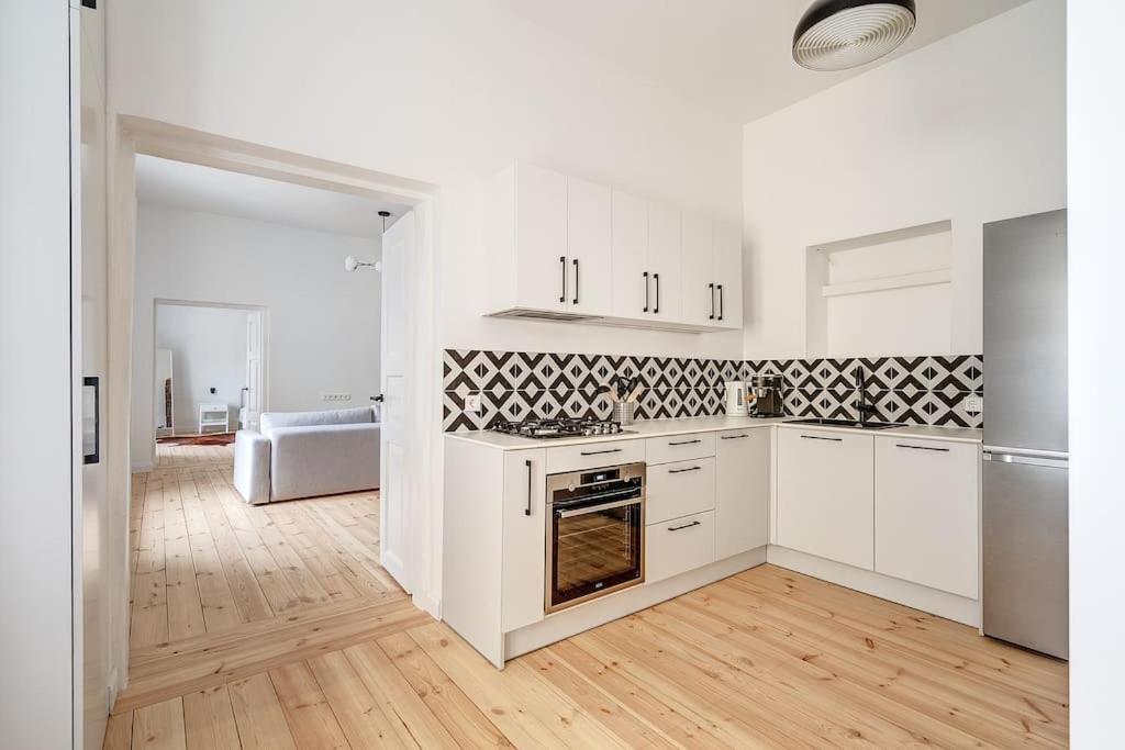 Spacious 2-Bedroom Flat In Old Town By Urban Rent Wilna Exterior foto